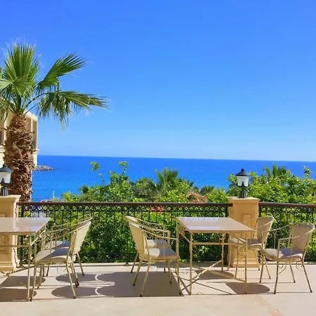 Oscar Beachfront & & Casino