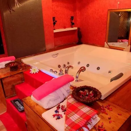 Oscar Beachfront & & Casino Hotel 4*