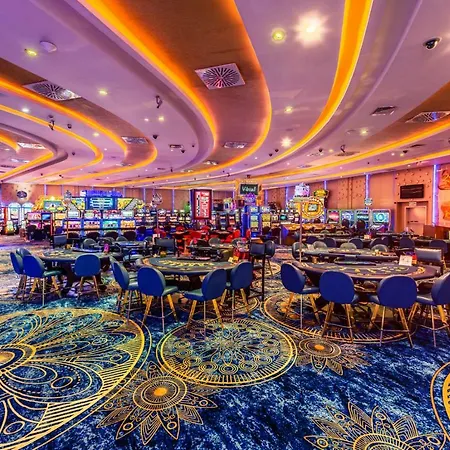 Oscar Beachfront & & Casino 酒店